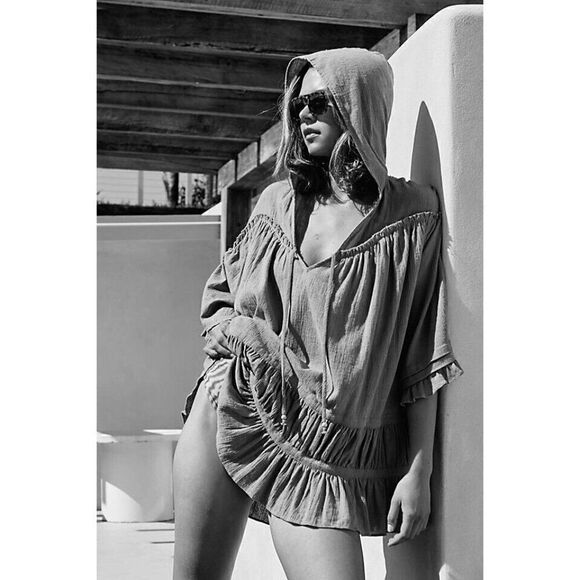 NWT FREE PEOPLE Sz L FREE-EST SOAK UP THE SUN TUNIC GAUZE HOODED COVER UP IVORY - Picture 1 of 3